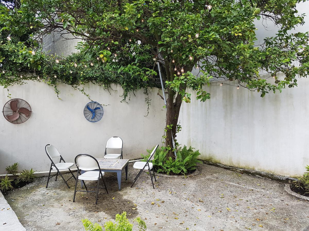 Hostal Aqui Me Quedo San Pedro Sula Ngoại thất bức ảnh