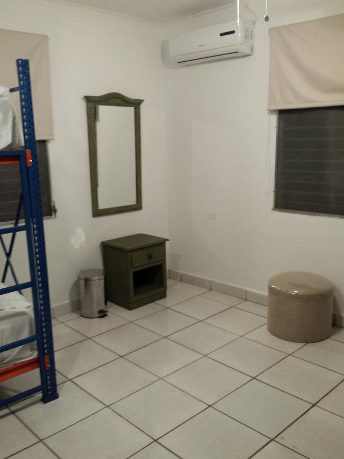 Hostal Aqui Me Quedo San Pedro Sula Ngoại thất bức ảnh